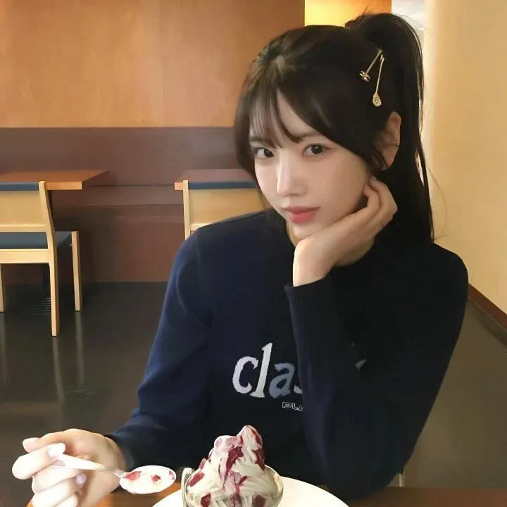 巨型女的袭击(原声版)